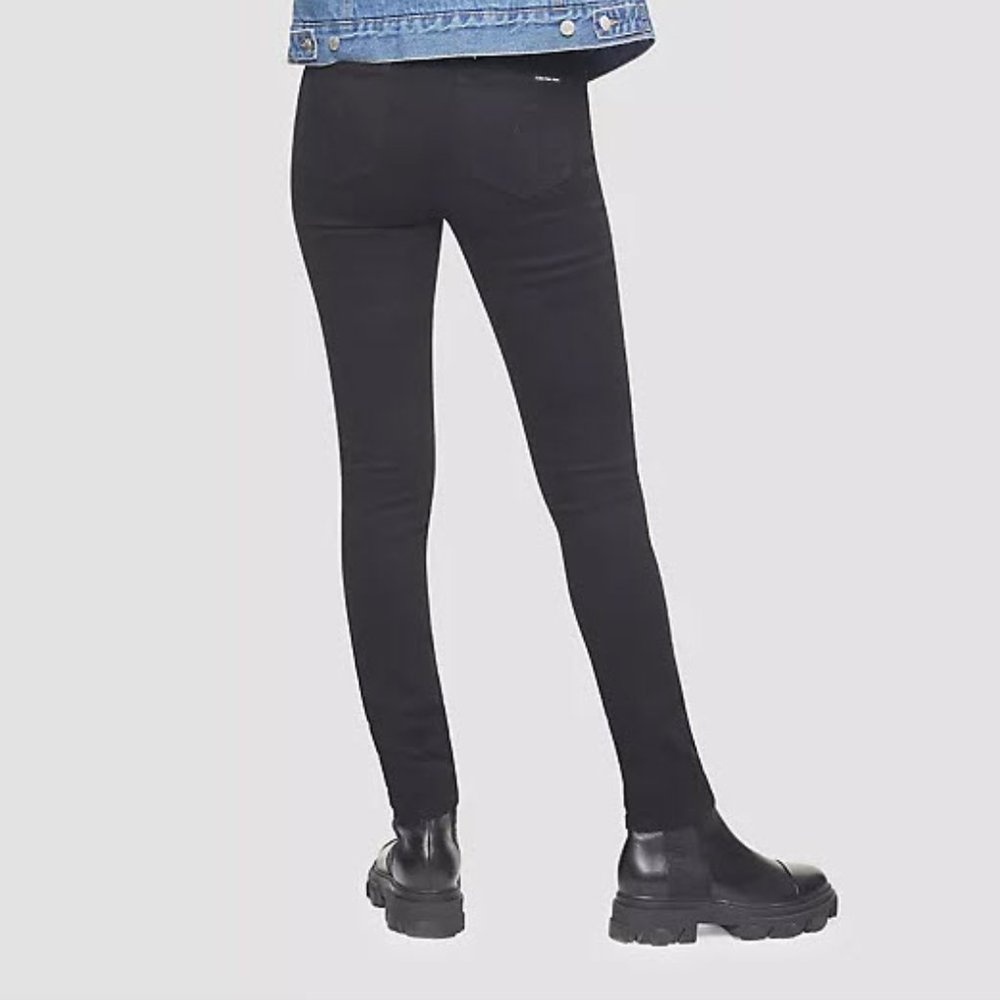 Calvin Klein Black High Rise Skinny Fit Comfort Stretch Jeans - Picture 2 of 13
